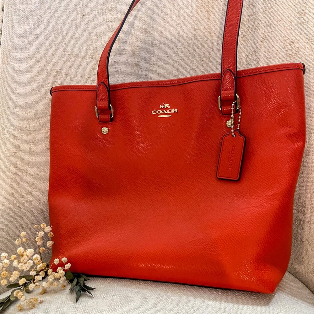 Coach City Top Zip Tote Bag in Mango